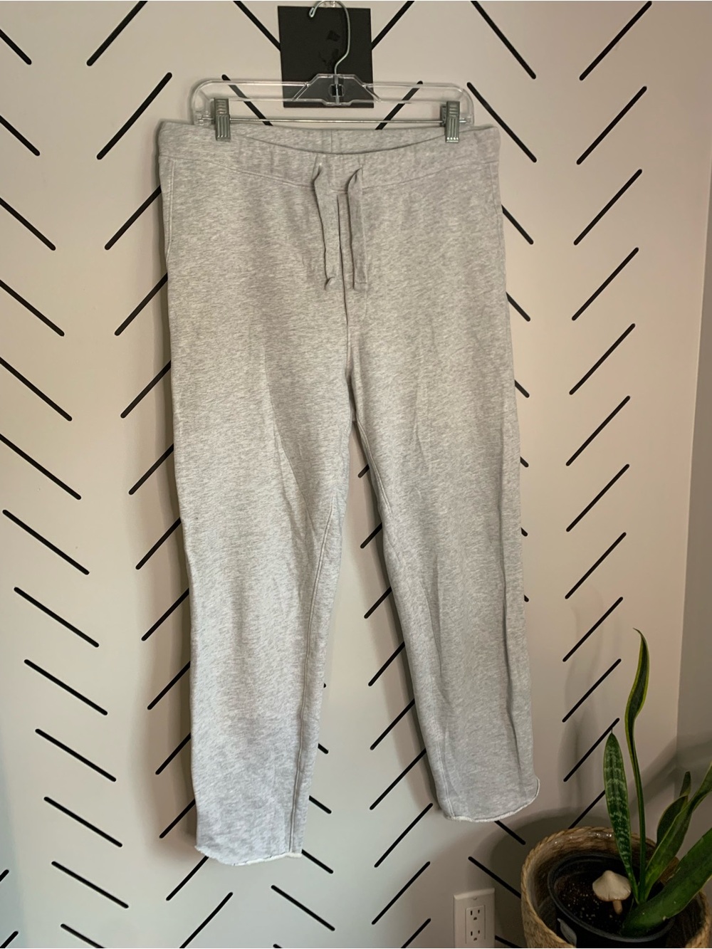 Frank & Eileen Gray Melange Christine Tulip Ankle Sweatpant - Picture 6 of 8